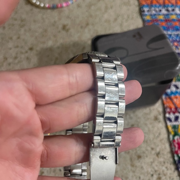 Womens watch - Picture 11 of 11